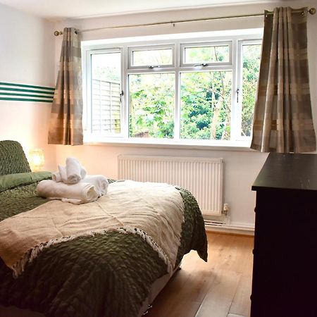 Luxury 2 Bedroom Apartment, Parking, Few Minutes Walk From Wembley Stadium Londres Exterior foto