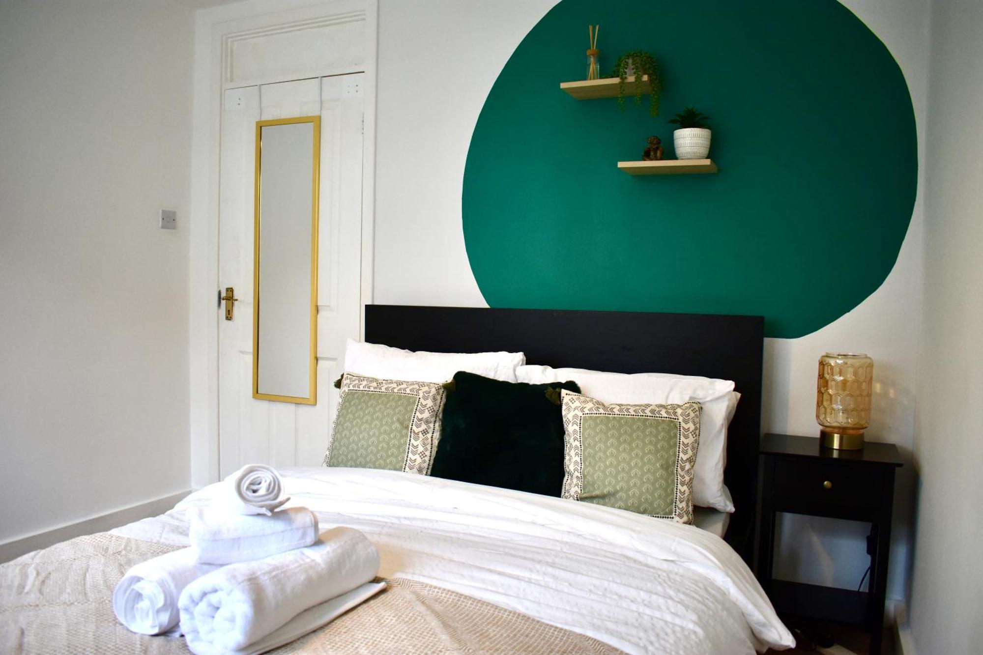 Luxury 2 Bedroom Apartment, Parking, Few Minutes Walk From Wembley Stadium Londres Exterior foto
