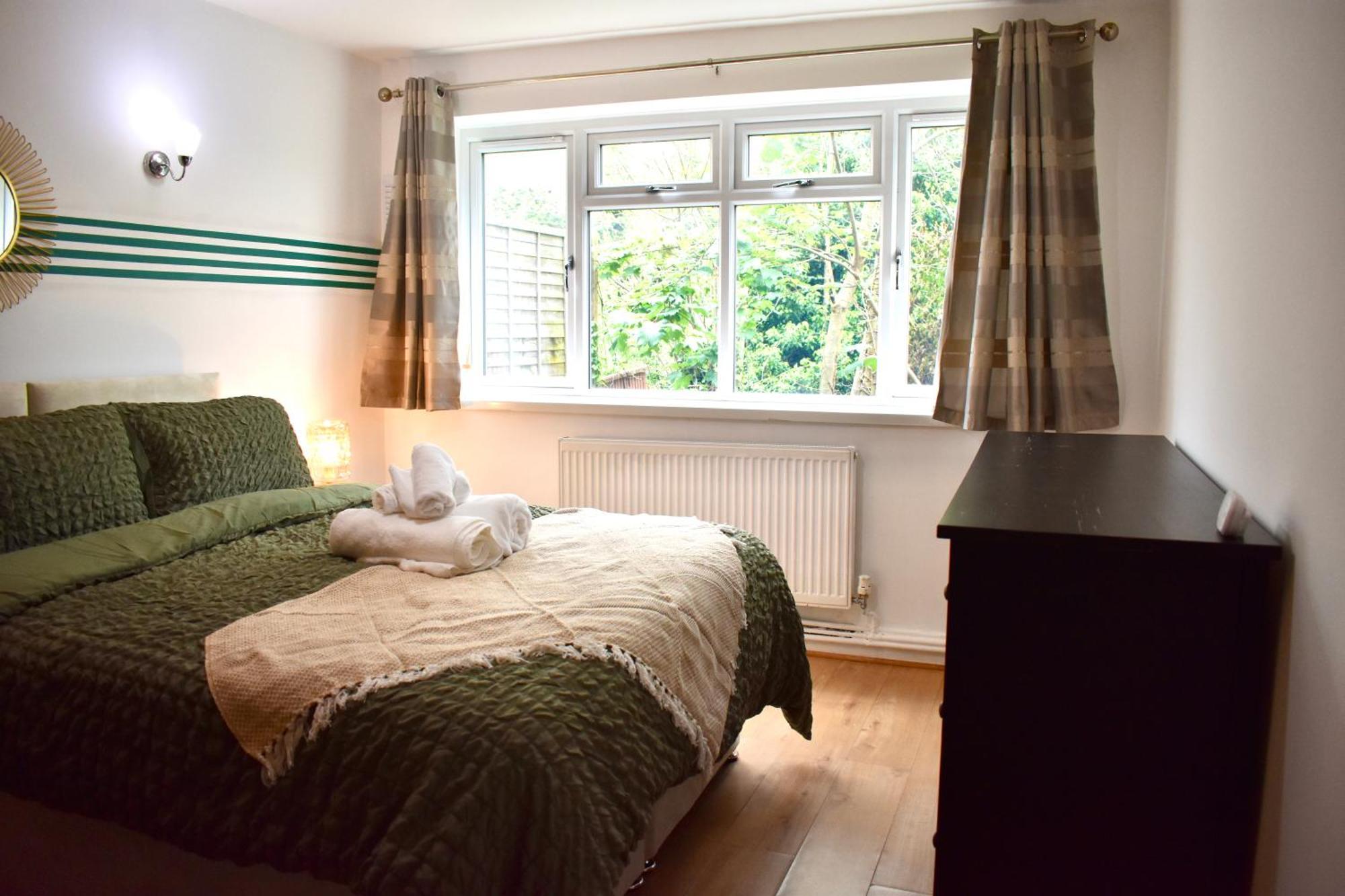 Luxury 2 Bedroom Apartment, Parking, Few Minutes Walk From Wembley Stadium Londres Exterior foto